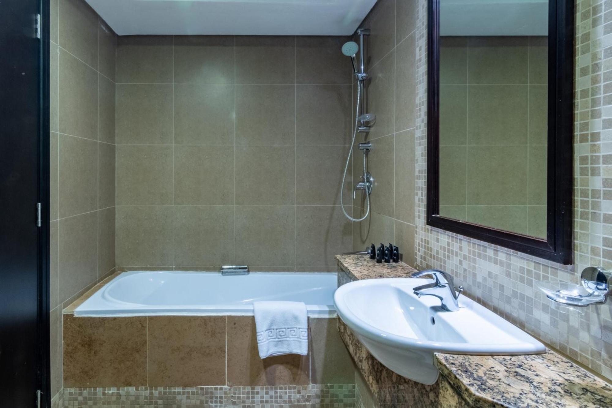 Difc 1br At Skygardens Tower Apartment *